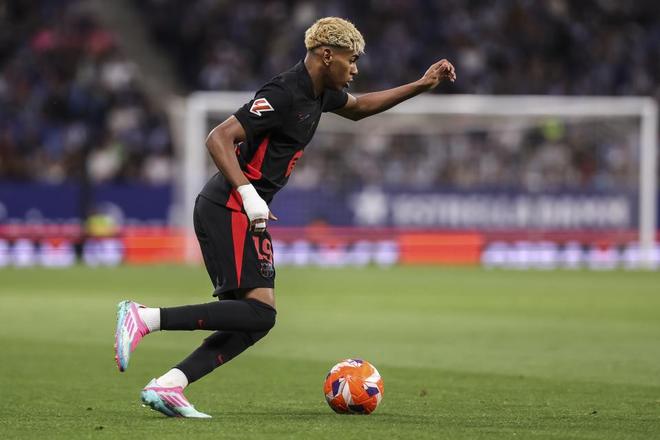 都体：穆阿尼加盟尤文的交易进展积极，DV9的出售是最后变数